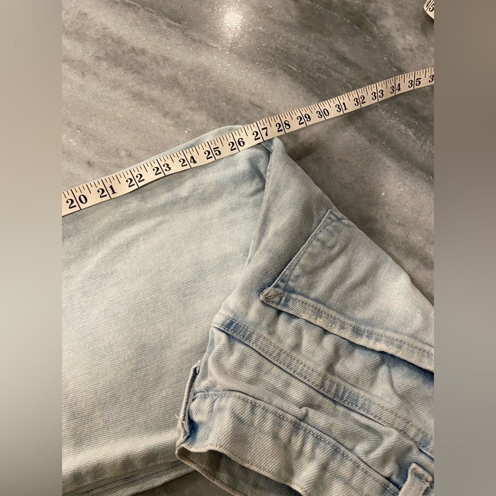 Kensie Size 4 Straight Leg High Rise Slim Fit Light Wash Raw Hem Denim Jeans - Picture 8 of 12